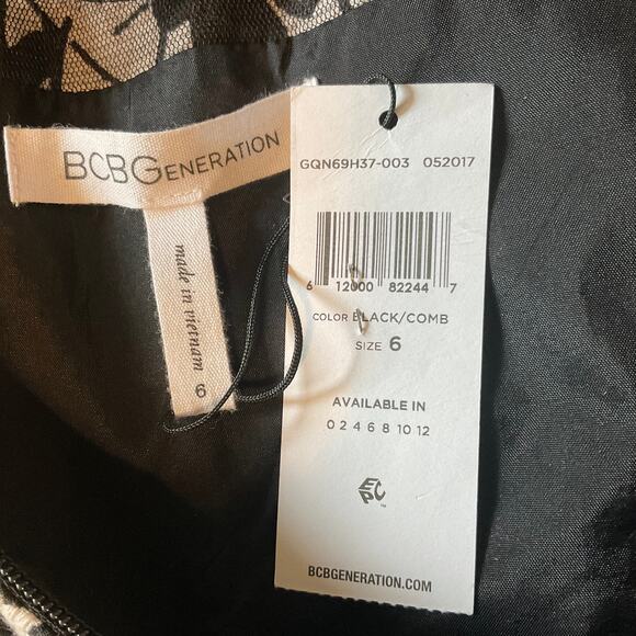 BCBGeneration Floral Print Fit and Flare Cocktail Dress Black and White Size 6 - Picture 8 of 11